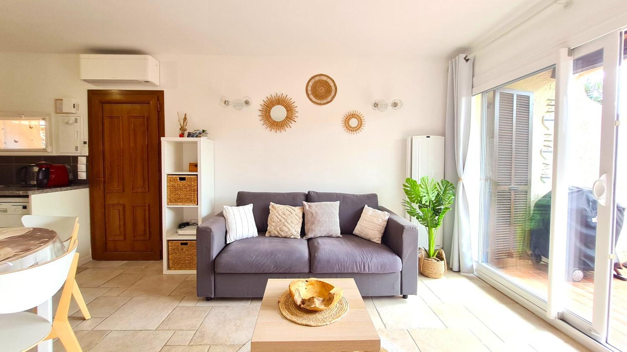 Bel Appartement Renove, Avec Terrasse Et Piscine La Croix-Valmer Exterior foto