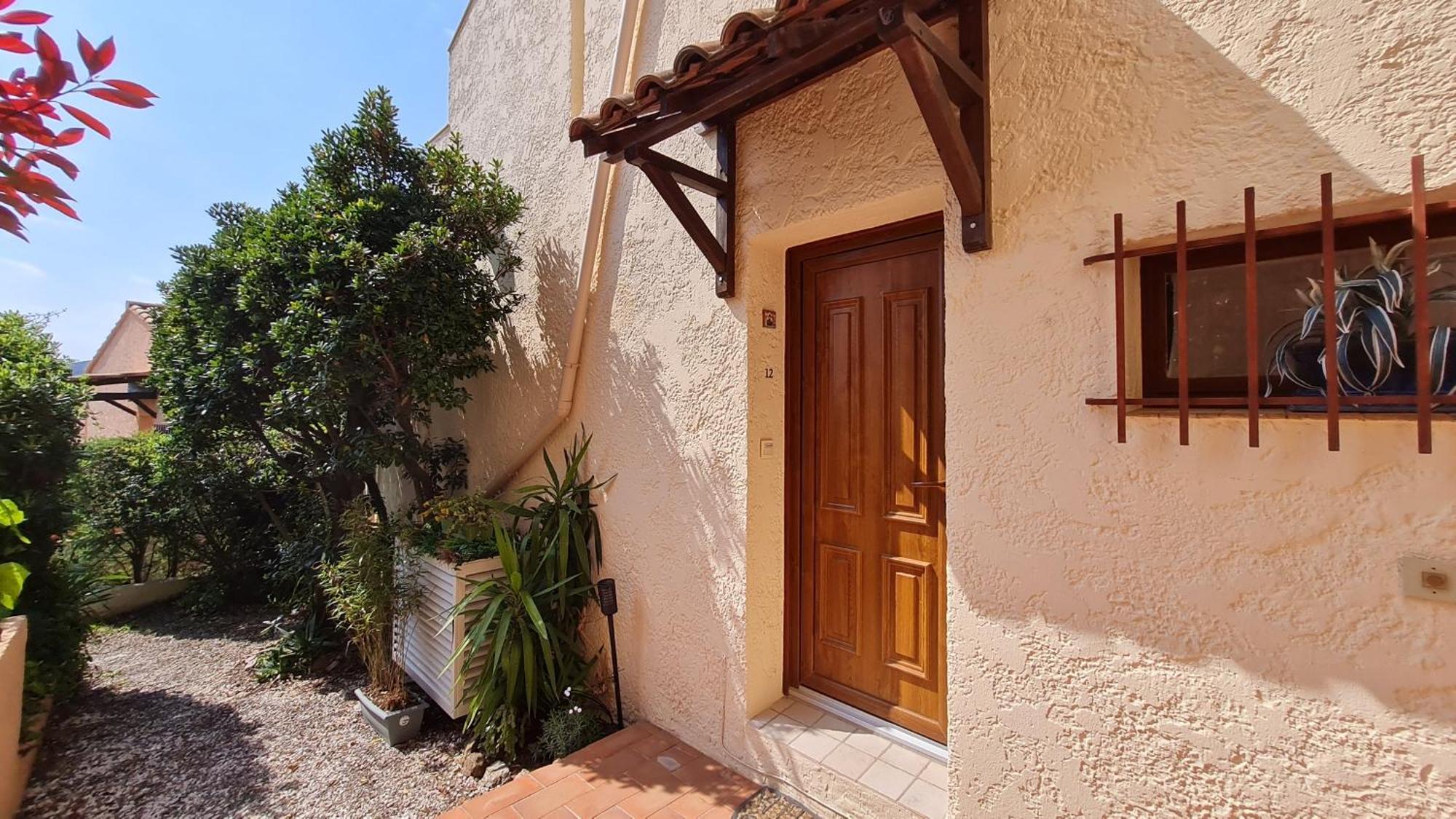 Bel Appartement Renove, Avec Terrasse Et Piscine La Croix-Valmer Exterior foto